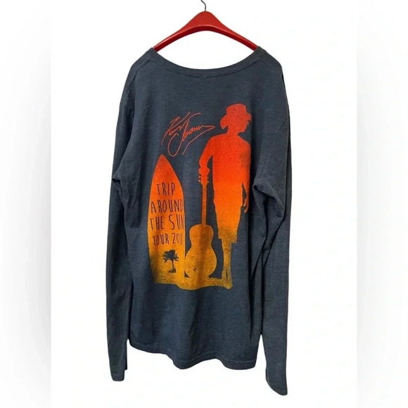 2018 KENNY CHESNEY "Trip Around The Sun" Concert Tour Long Sleeve Shirt Sz LG - Picture 1 of 3